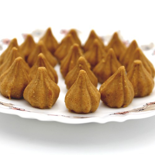 Besan modak / Besan ke Modak / बेसन मोदक (21 pcs / 180 gms)