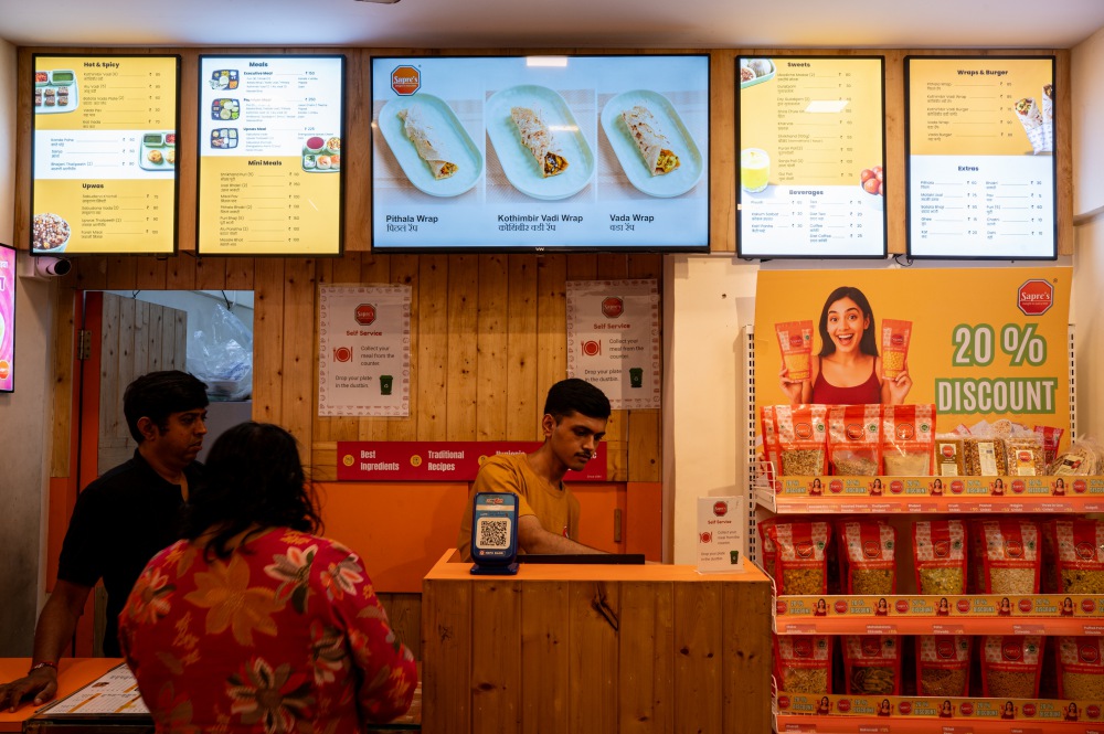 Vazira, Borivali Outlet